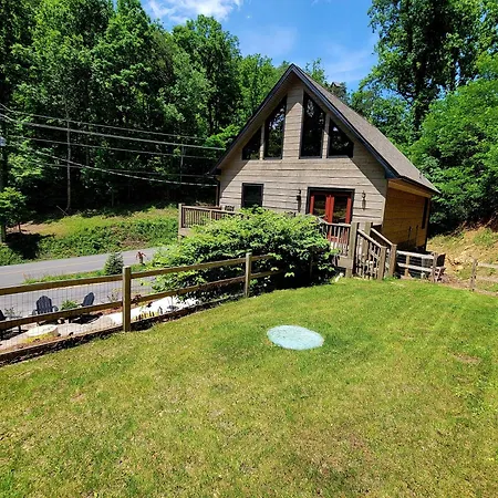 Lil Cabin In The Cove! Mtn Views, Theater, Hot Tub, Games, King Beds, Prime Location! Sevierville Exterior photo